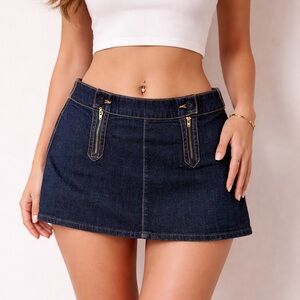 GUESS Denim Mini Skirt Size 29 Dark Wash Zip Detail Low Rise Y2K Style